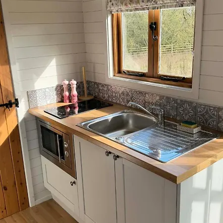 Little Orchard Retreats