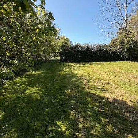 Little Orchard Retreats