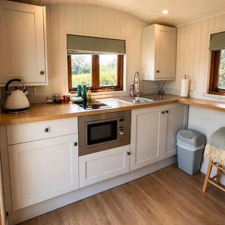 Little Orchard Retreats