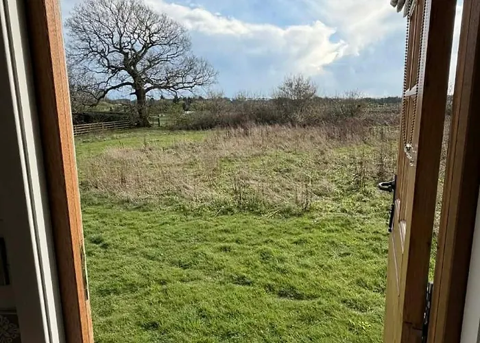 Little Orchard Retreats