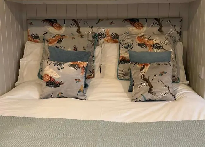 Little Orchard Retreats Luxe tent *