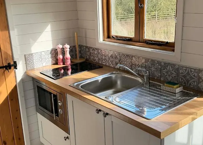 Little Orchard Retreats